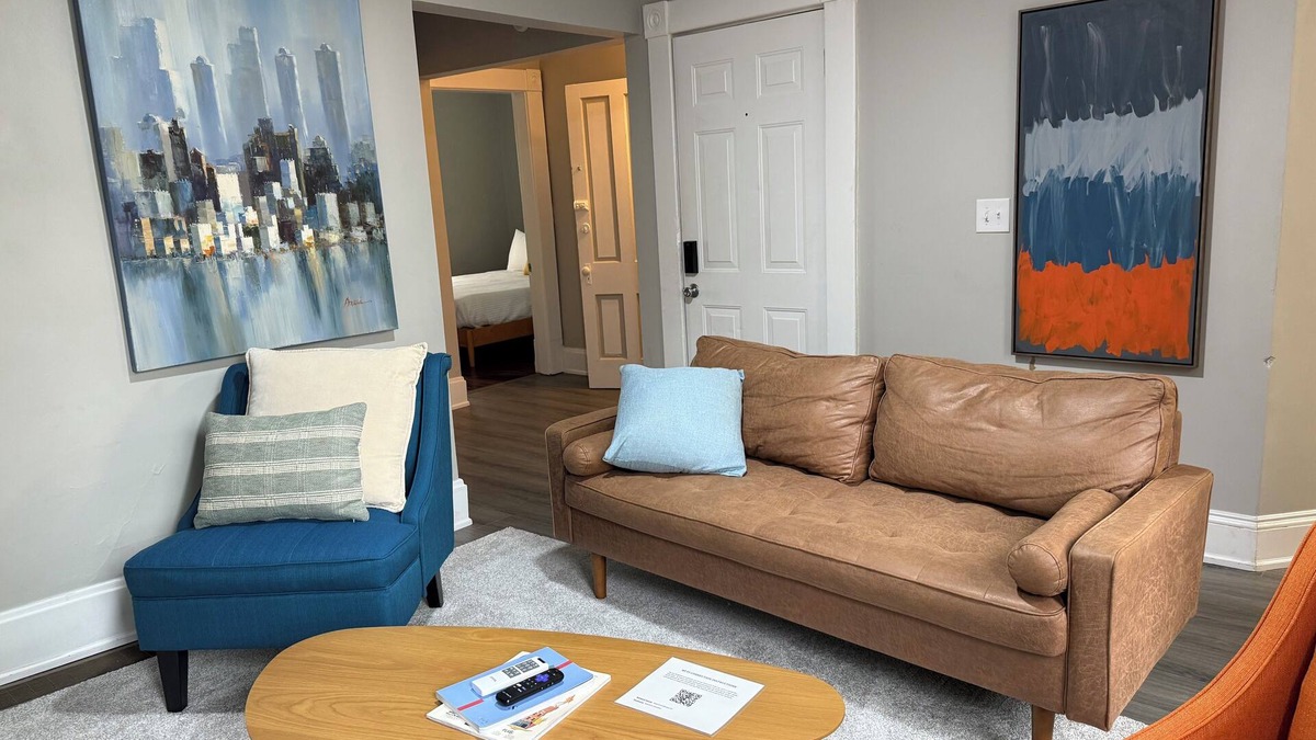 University District Apartment | Four-bedroom Victorian Village Retreat in Columbus, Ohio.