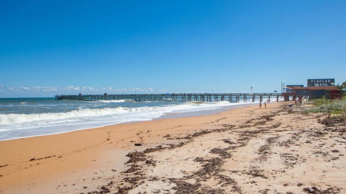 Palm Coast Hotel | Four Incredible Accommodations! Near Varn Park Beach, Shuttle and Parking!