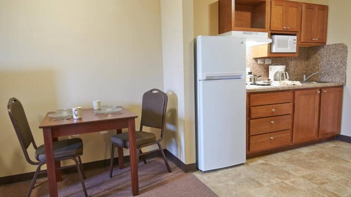 Pleasanton House | Four Pet-friendly Suites with Fully-equipped Kitchens & Free Parking!