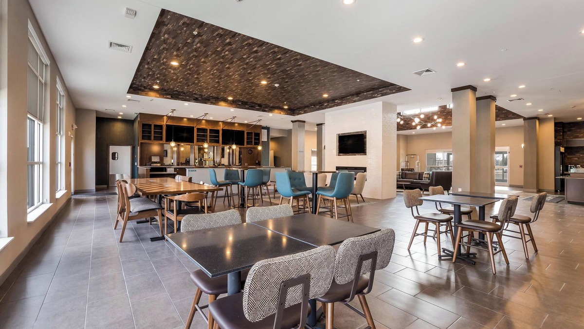 Simonton Lake Hotel | Four Points by Sheraton Elkhart
