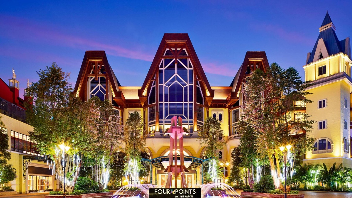 Yuancheng District Hotel | Four Points By Sheraton Heyuan Resort