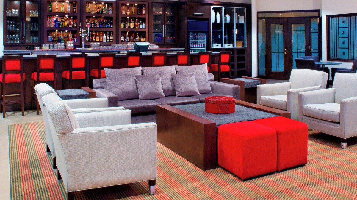 Fort Gary Hotel | Four Points by Sheraton Winnipeg South