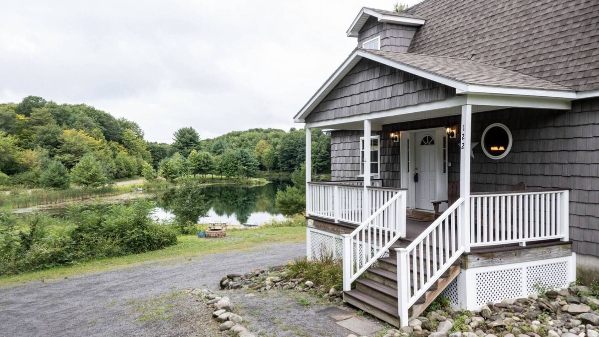 Altmar House | Four-Season Lakefront Home in Upstate NY on Fawn Lake, Minutes from Salmon River
