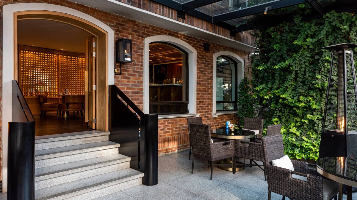 Zona Rosa Hotel | Four Seasons Hotel Bogota