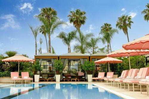 Beverly Grove Hotel | Four Seasons Hotel Los Angeles at Beverly Hills