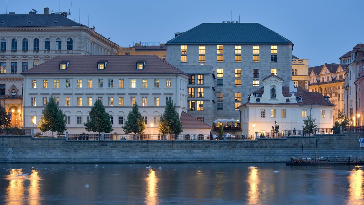 Prague 1 Hotel | Four Seasons Hotel Prague