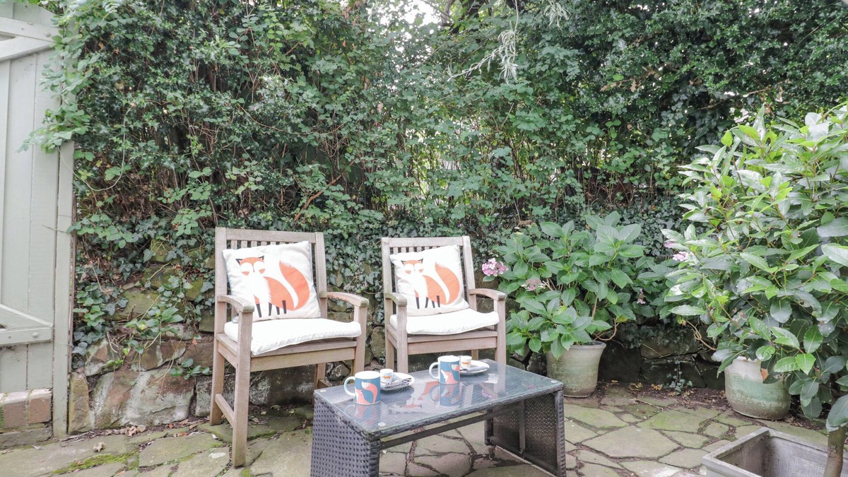 Droitwich Cottage | Fox Cottage