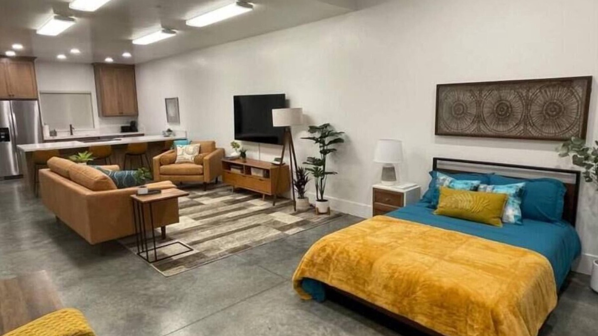 Chico House | Fox Cove 1