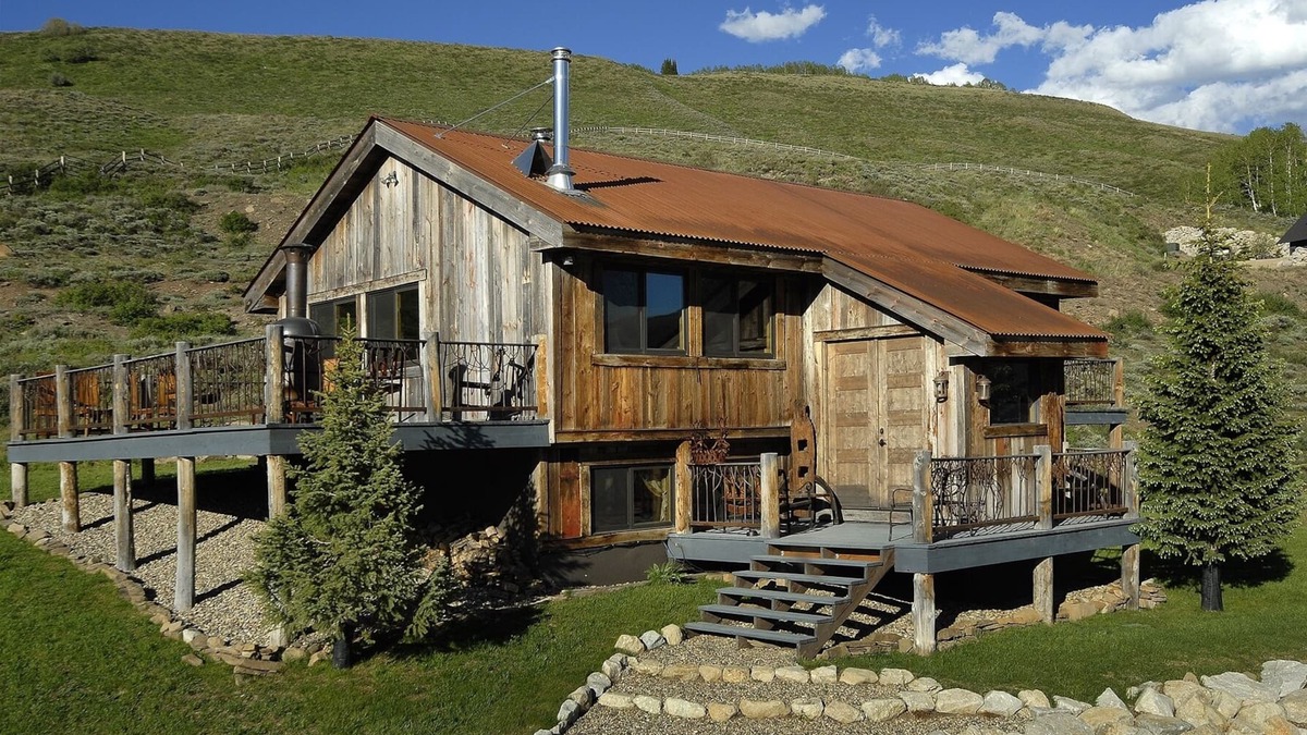 Crested Butte Cabin | Fox Den/High End Cabin Overlooking the Slate River! Hot Tub! Endless Views!