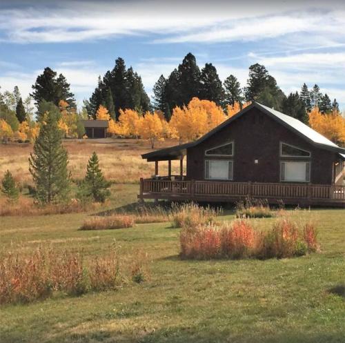 Lazy Acres House | Fox Den Lodge