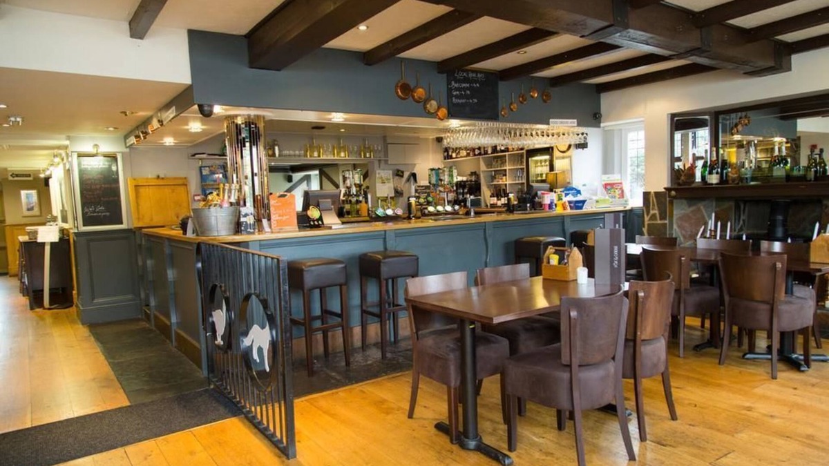 Brent Knoll House | Fox & Goose Inn