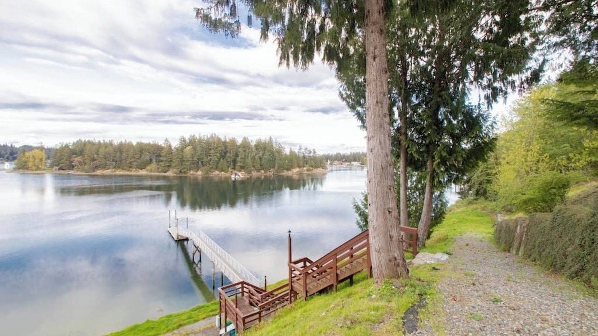 Fox Island House | Fox Island Waterfront Home w/Dock
