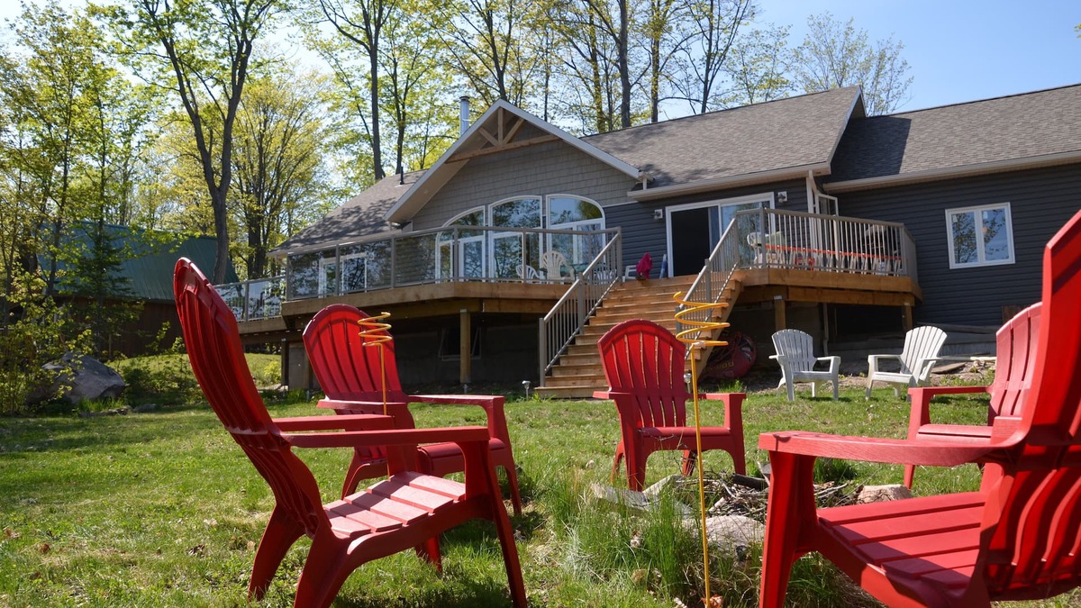 Magnetawan Cottage | Fox Run: Waterfront Lakehouse with Impressive Views and Luxury Details