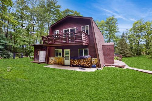 Accident House | Foxtown Favorite