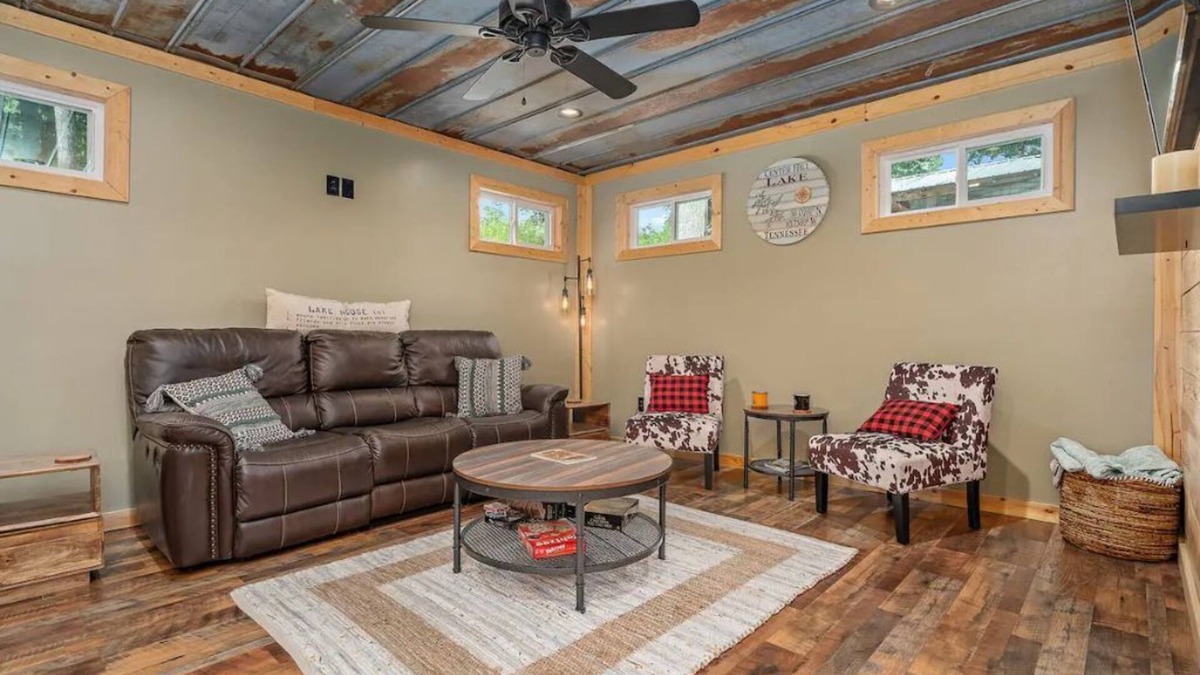 Baxter Cabin | Foxtrot Retreat by Center Hill Lake