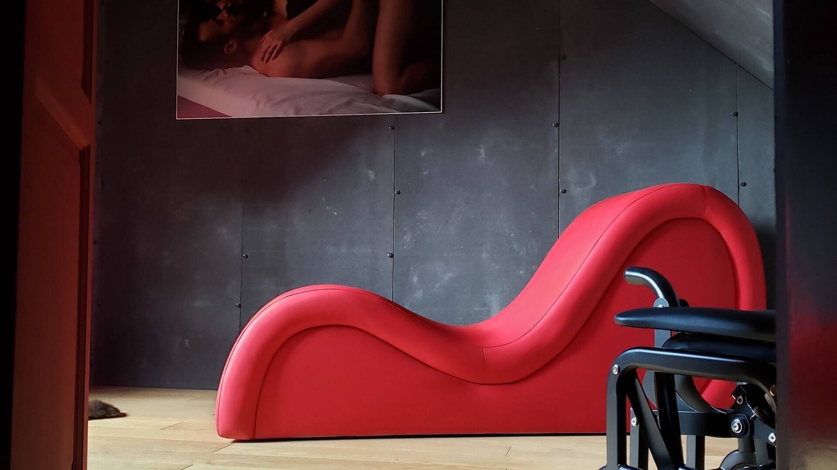 Le Petit-Quevilly House | Foxyroom - Kinky loveroom 5 min from Rouen