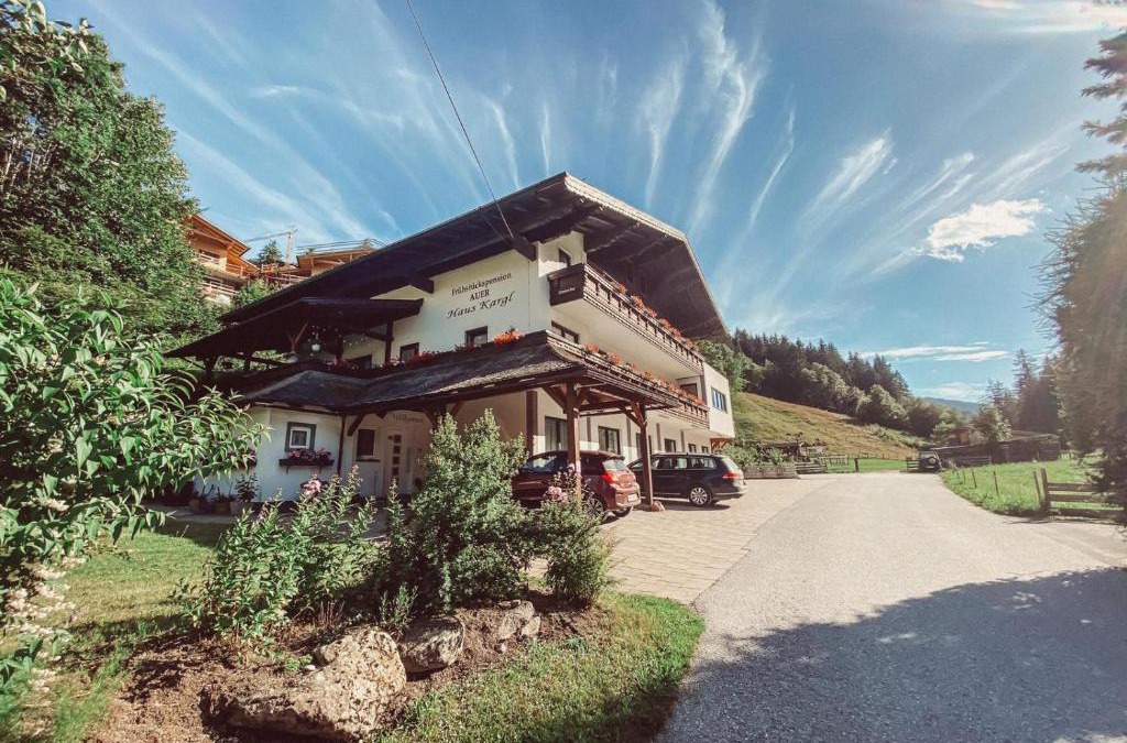 Gleiming Bed & Breakfast | Frühstückspension Auer - Haus Kargl