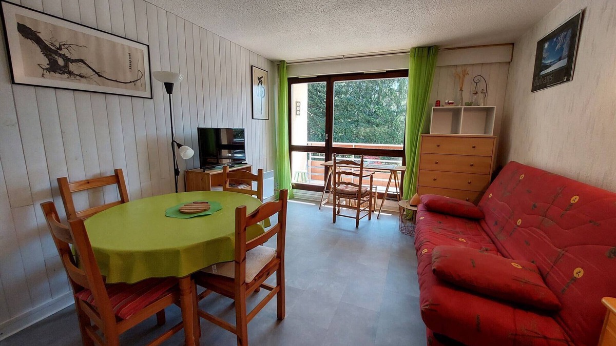 Autrans-Meaudre-en-Vercors Apartment | Autrans - Cozy Apartment for 6 with Balcony, Near Village & Ski Areas
