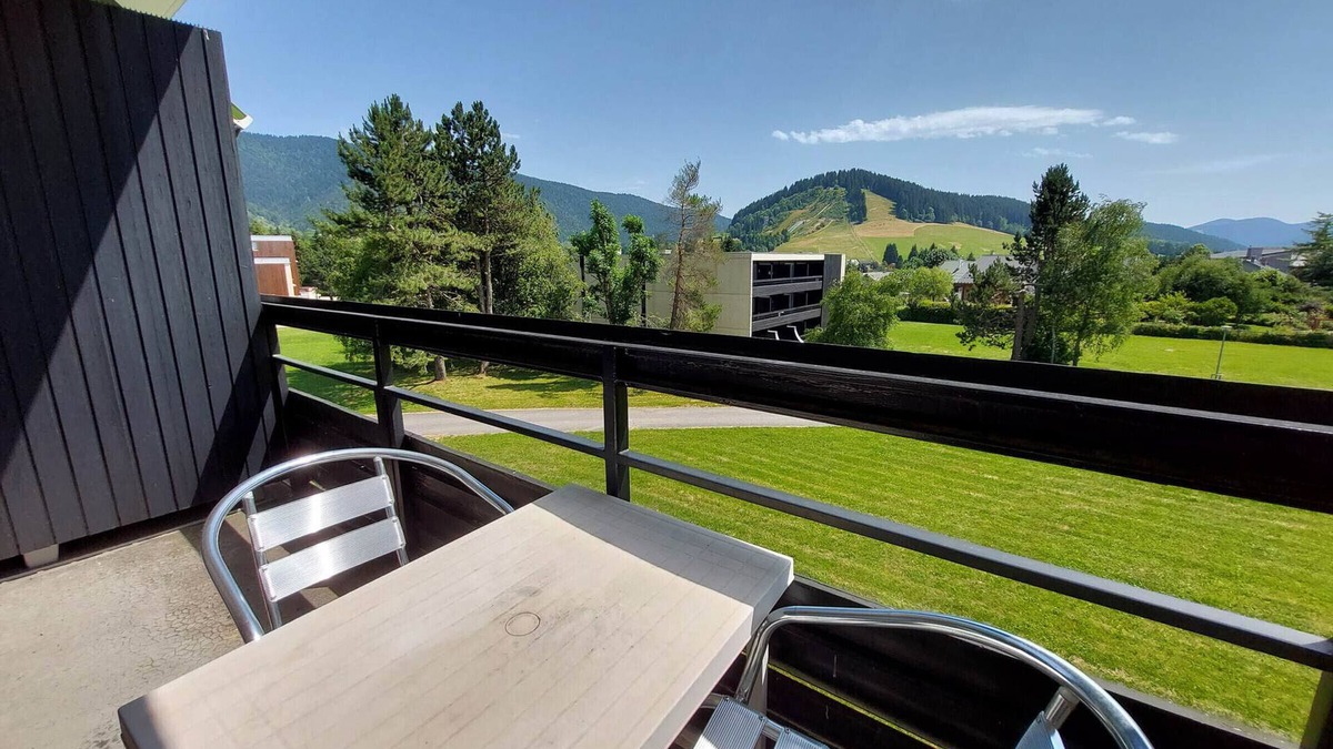 Autrans-Meaudre-en-Vercors Apartment | Apartment in Autrans, south balcony, 4 pax, pets allowed, parking 500m from center