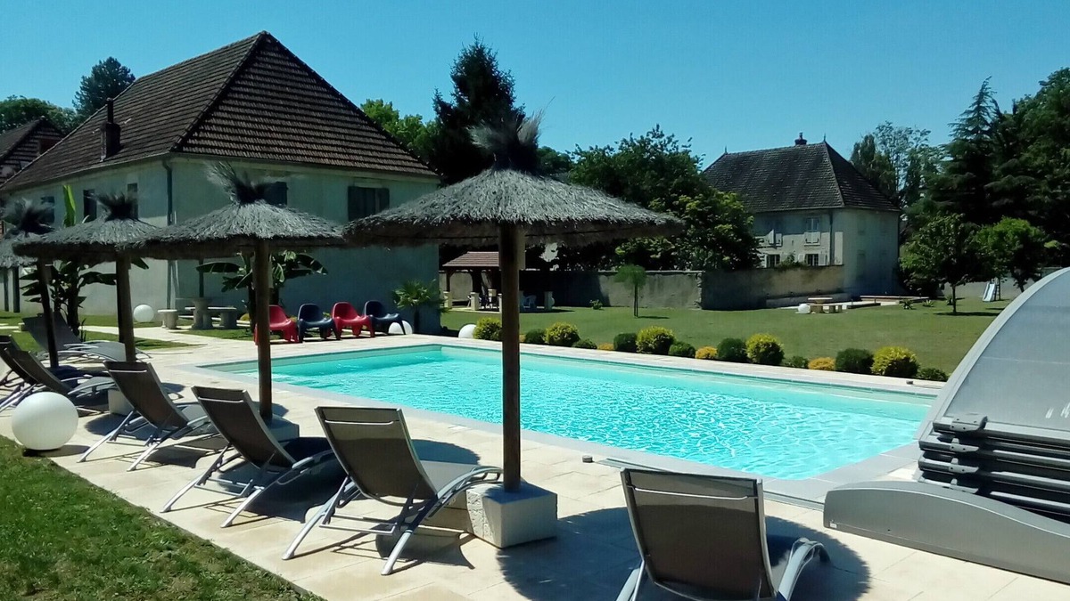 Beaujeu-Saint-Vallier-Pierrejux-et-Quitteur House | The Domaine des Papillons