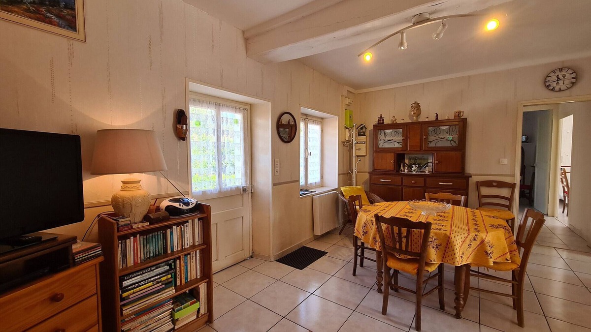 Pouligny-Saint-Pierre Cottage | Gite Communauté de communes Brenne - Val de Creuse-Pouligny-Saint-Pierre, 2 bedrooms, 4 persons