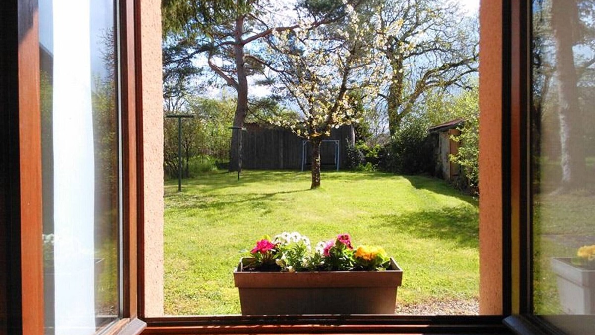 Rosnay Cottage | Charming Cottage in Heart of La Brenne - 3BR, Fishing Pond, Wi-Fi, Pet-Friendly, All-Inclusive Rates