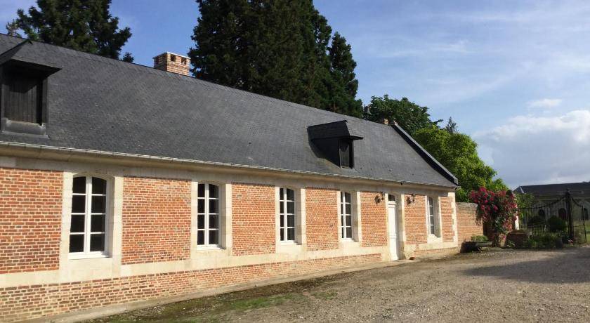 Courcelles-sous-Moyencourt House | 140 m² House ∙ 4 bedrooms ∙ 12 guests