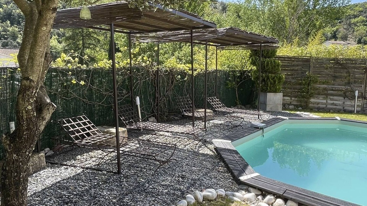 Durfort-et-Saint-Martin-de-Sossenac Villa | Contemporary house with garden and pool