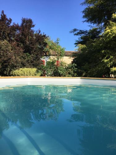 Fontenille-Saint-Martin-d'Entraigues House | Moulin De Coupigny
