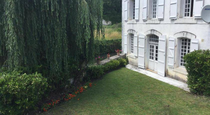 La Rochebeaucourt-et-Argentine Bed & Breakfast | Bed and breakfast