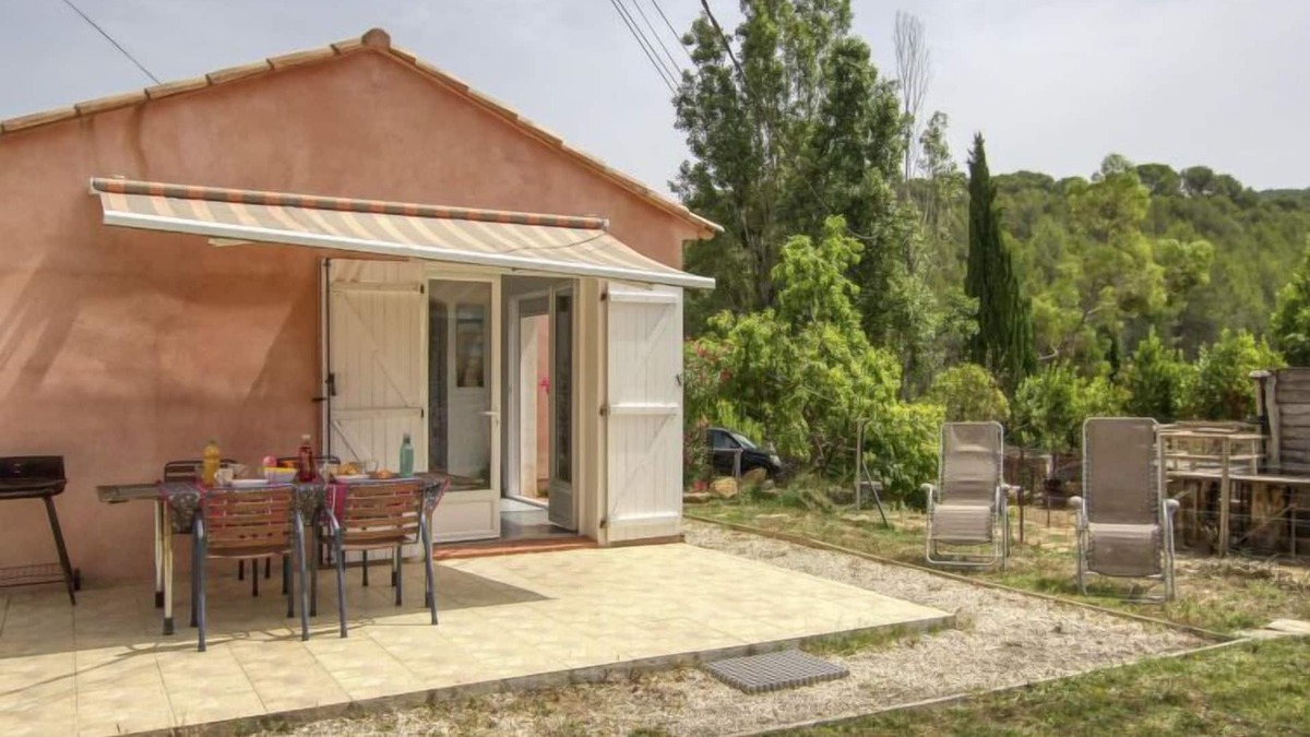 Le Beausset Apartment | La Mirapelle 2 by Interhome