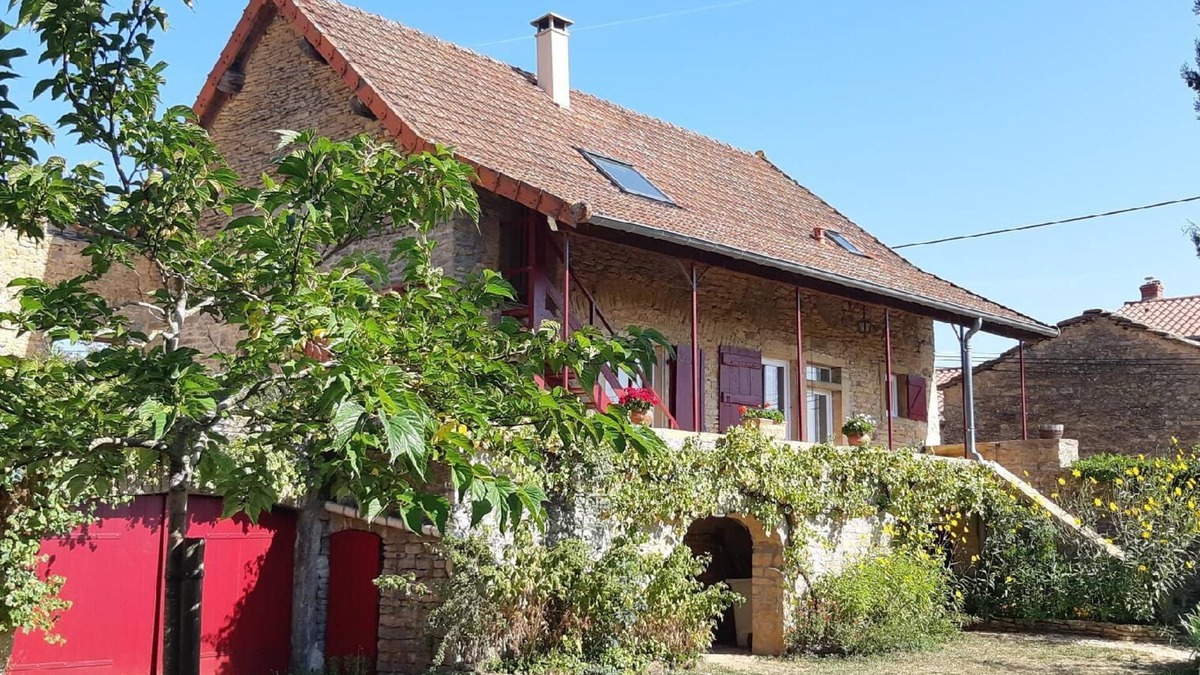 Mazille Cottage | Idyllic setting in South Burgundy, 120m2 winegrower's house entirely renovated.