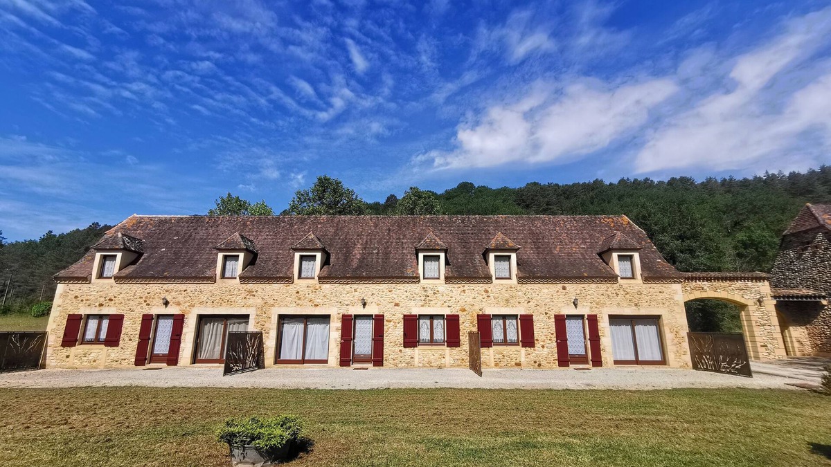 Rouffignac-Saint-Cernin-de-Reilhac House | Moulin Haut 18 pers. Quiet and comfortable