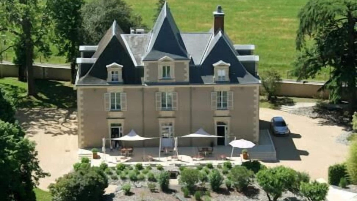 Rouffignac-Saint-Cernin-de-Reilhac Hotel | Le Manoir des Cèdres
