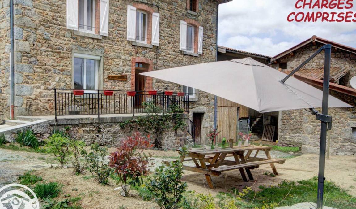 Saint-Didier-sur-Rochefort Cottage | 200 m² Cabin ∙ 6 bedrooms ∙ 12 guests