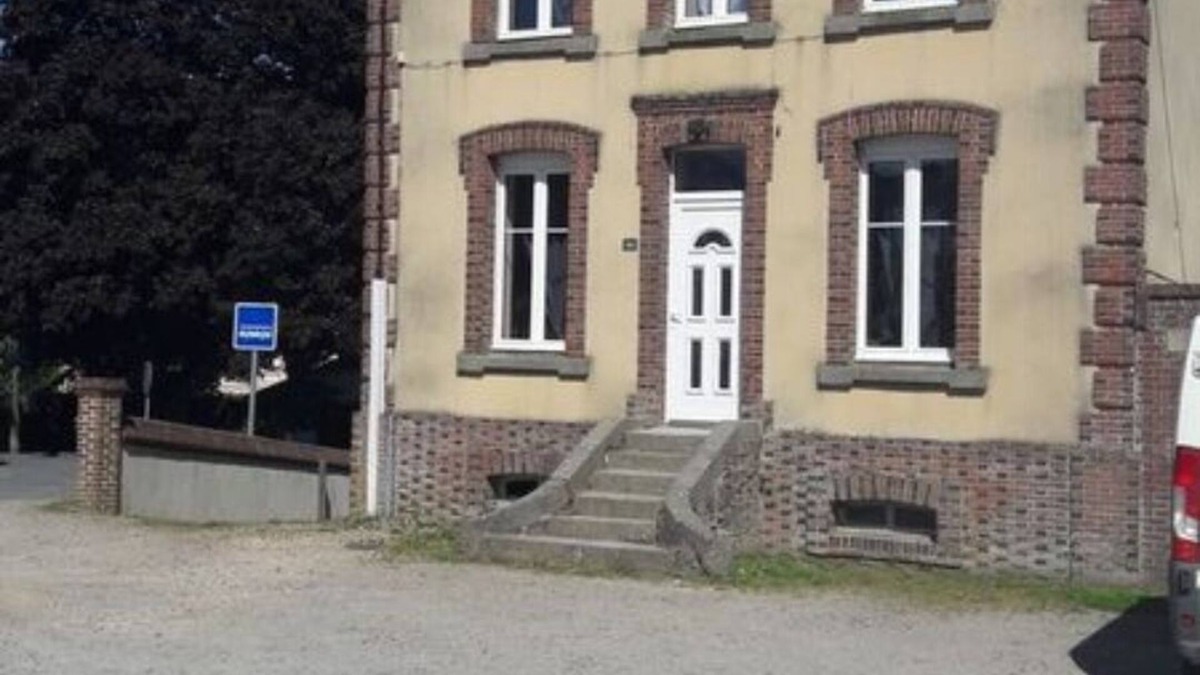 Saint-Evroult-Notre-Dame-du-Bois House | Family gîte near the lake