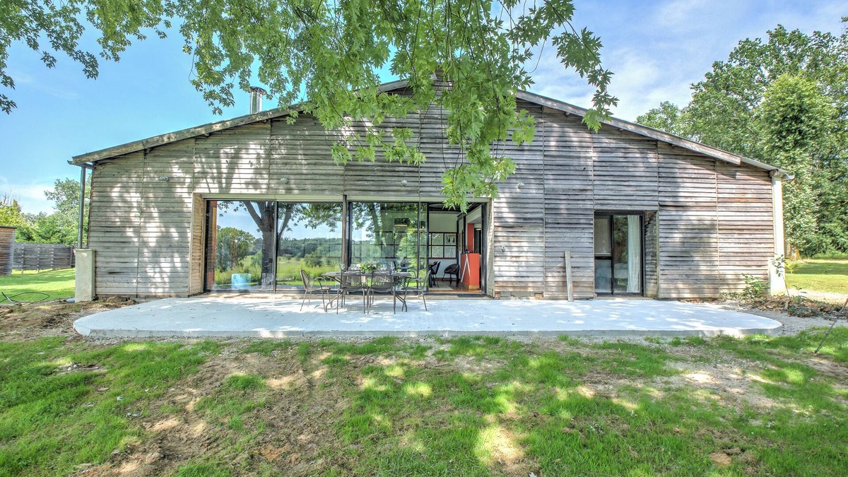 Saint-Felix-de-Reillac-et-Mortemart House | Loft with shared indoor pool, wifi and air conditioning