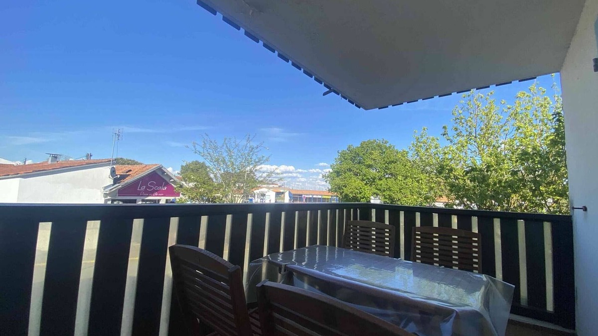 Boyardville Apartment | Seaside Apartment with Terrace and Parking, 700m from Beach - Saint-Georges-d'Oléron