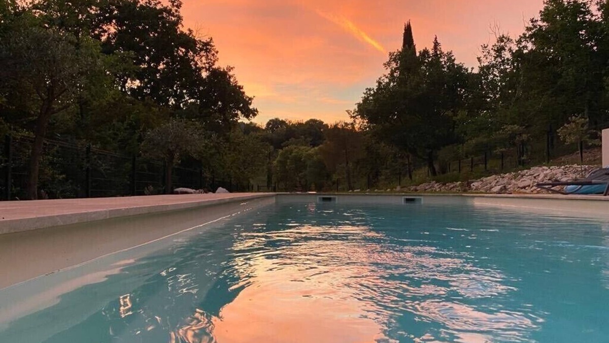 Saint-Jean-de-Maruejols-et-Avejan Villa | A little paradise at the gateway to the Ardèche.