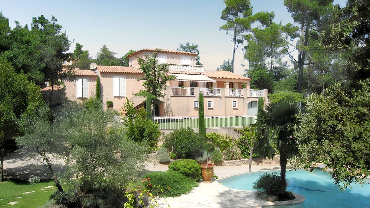 Saint-Maximin-la-Sainte-Baume Villa | Homerez - Villa in Saint Maximin