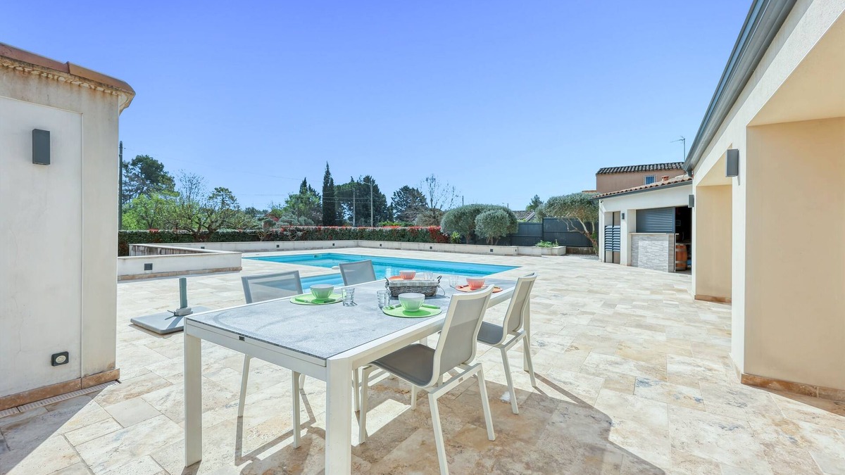 Saint-Maximin-la-Sainte-Baume House | Villa Rougiers - Maison climatisée avec piscine