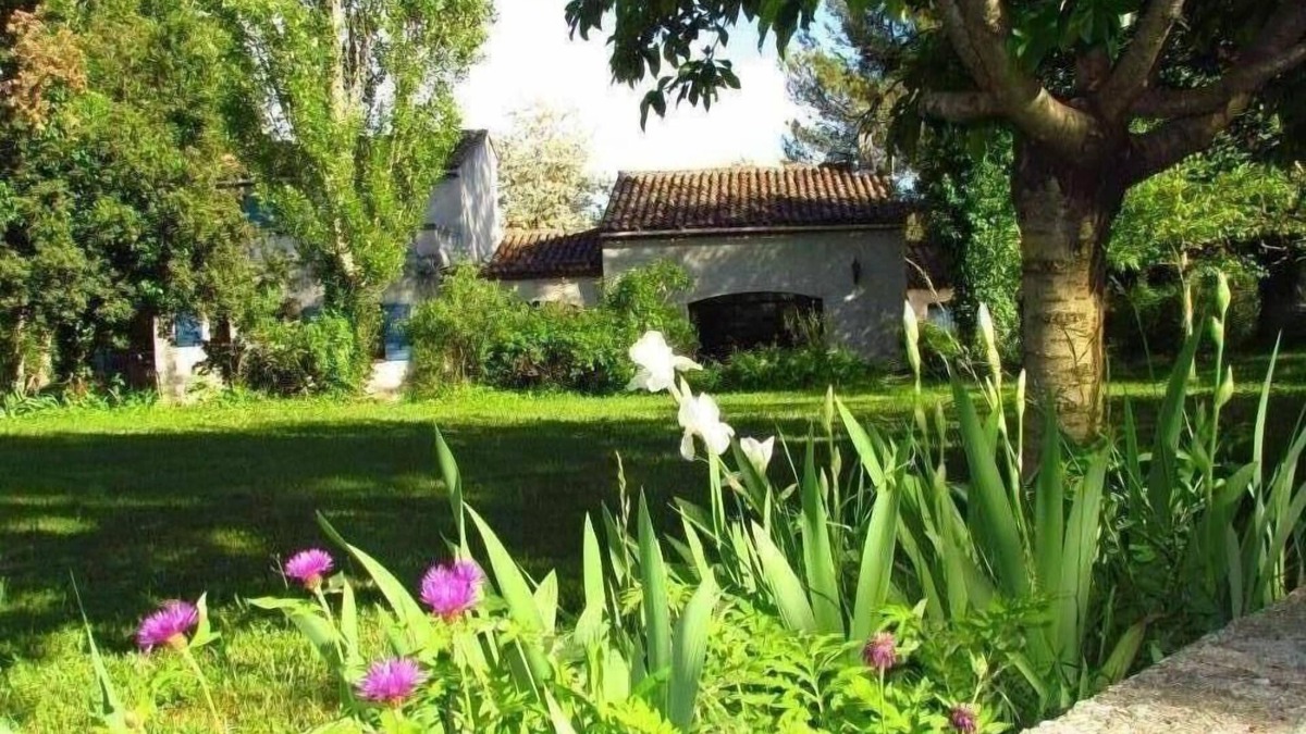 Saint-Maximin-la-Sainte-Baume House | Saint Maximin La Sainte Beaume: Character house