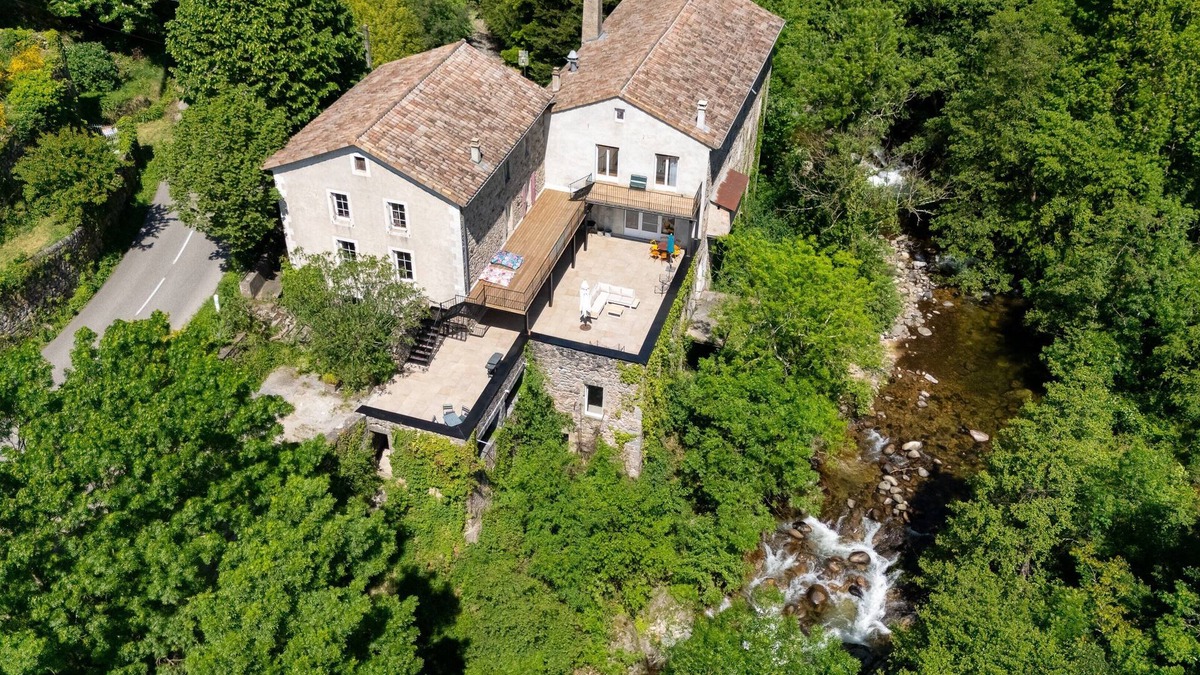 Antraigues-sur-Volane House | Maison Hélice - riverside gîte - Ardèche