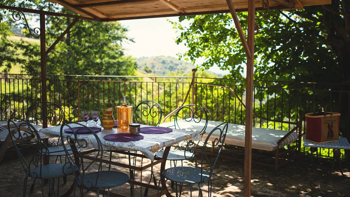 Asperjoc Cottage | Mas du Vernadel: 5 gites with swimming pool: Gite TILLEUL 4 pers. max.