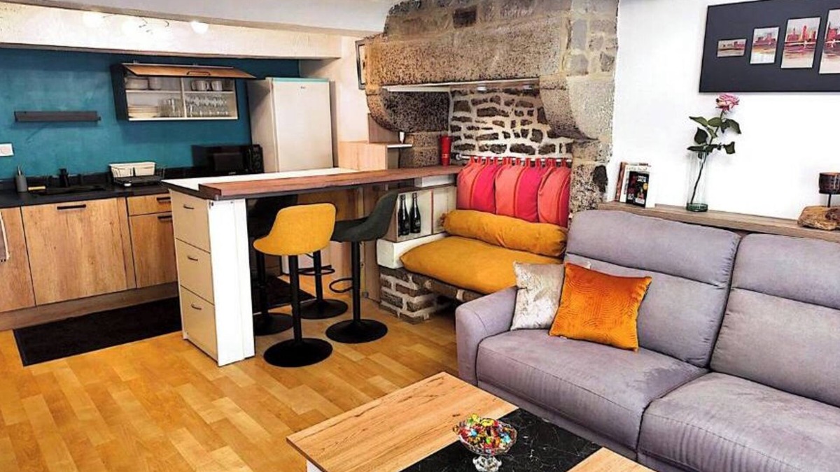 Villedieu-les-Poeles Apartment | L'Écrin Two-bedroom apartment