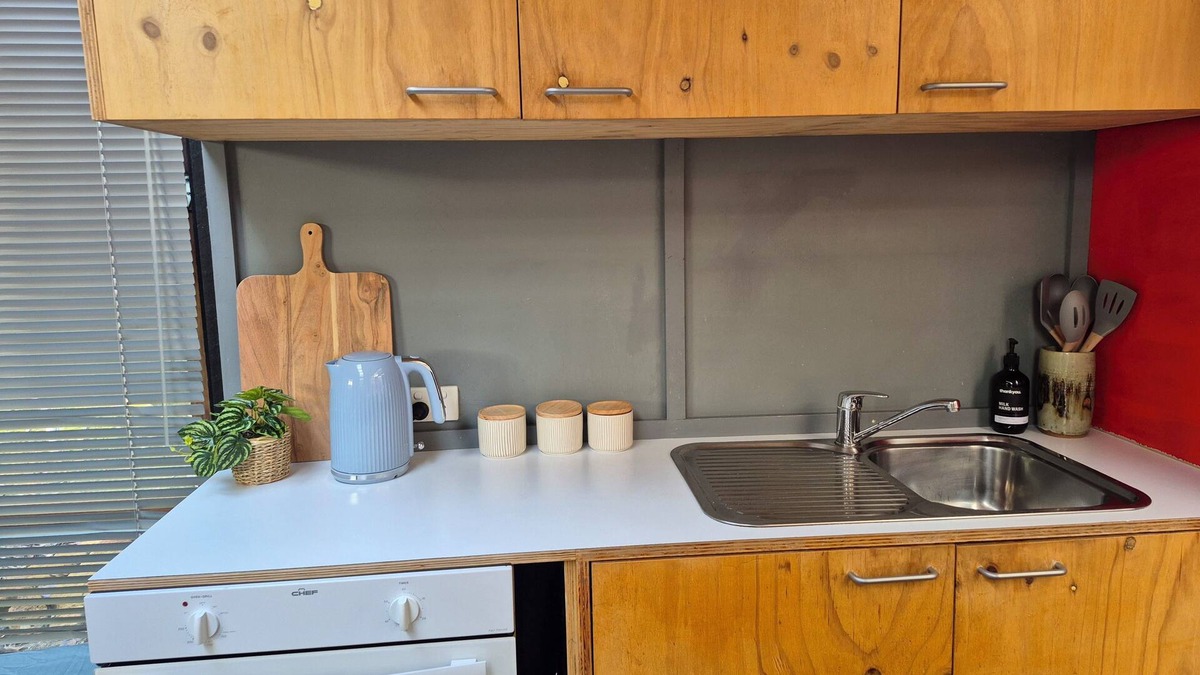 Adventure Bay House | Francis Lane Tiny Studio