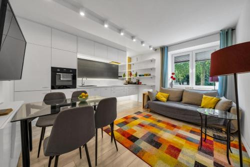Nowe Miasto Apartment | Franciszkanska by Solarento
