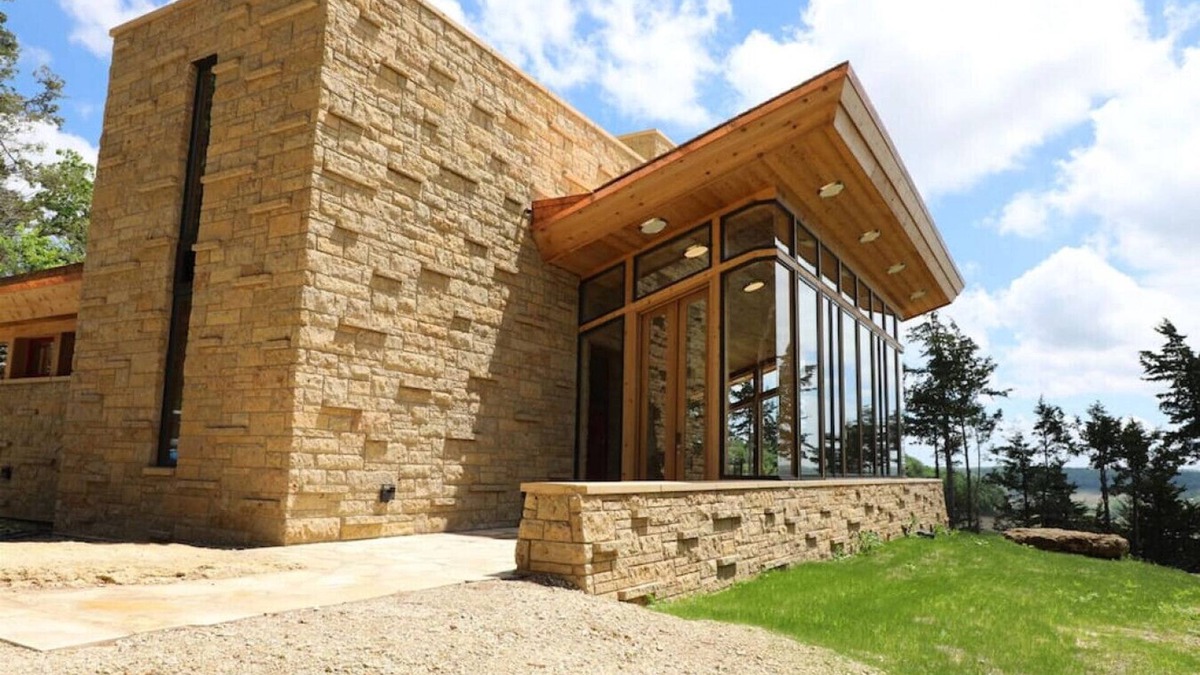 Bellevue Cottage | Frank Lloyd Wright · Gorgeous Views, Sweeping Valley, Amazing Sunsets