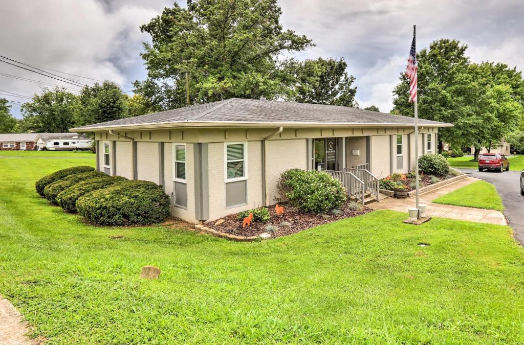 Frankfort House | Frankfort Townhome Less Than 5 Miles to Dwtn and Parks