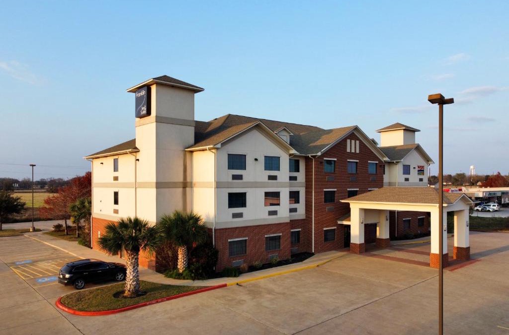 Franklin Hotel | Franklin Inn & Suites